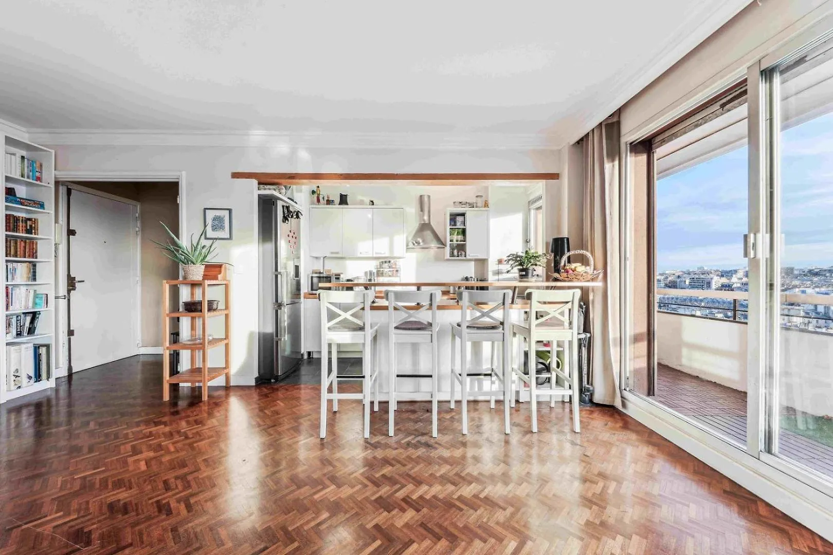 Le Splendide ! Une Vue Imprenable Sur Paris. contacts