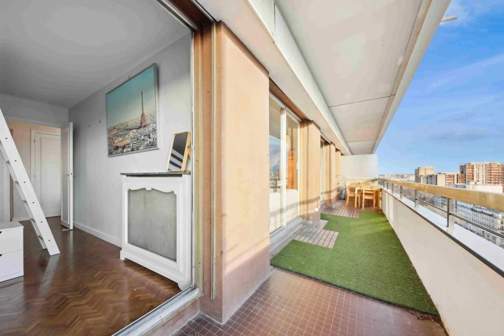 Le Splendide ! Une Vue Imprenable Sur Paris. Apartment Paris